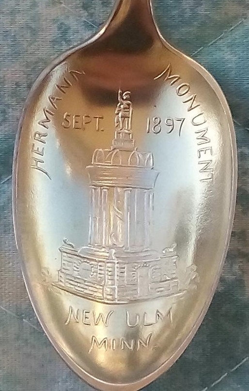 hermann monument spoon