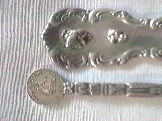 aype gold finial