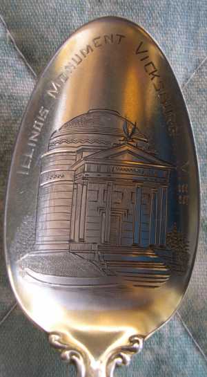 vicksburg illinois monument spoon