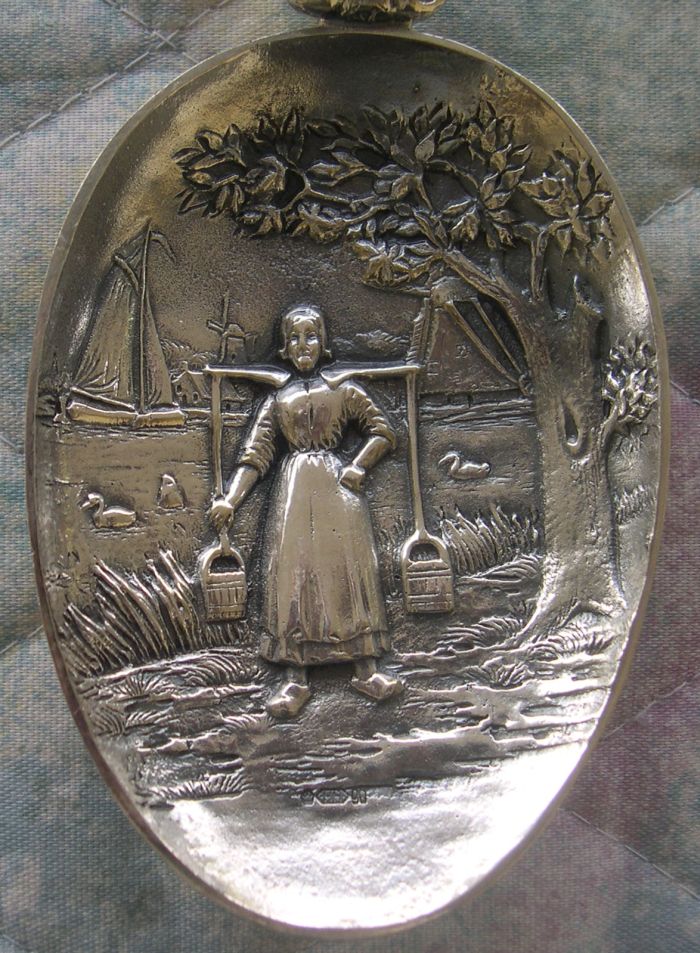 windmill server spoon